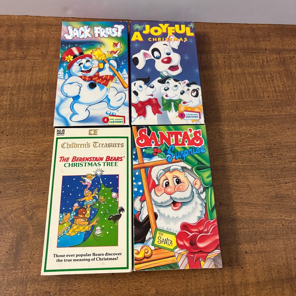 Lot Of 4 Christmas VHS Vintage Berenstain Bears’ Christmas Tree Santa Jack Cl